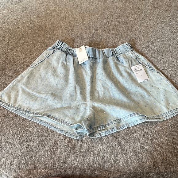 Good American NWT women’s shorts; size 3